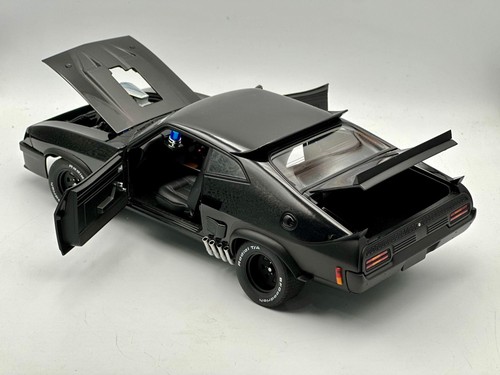 1:18 Mad Max Black Interceptor -- Ford XB Falcon Tuned -- AUTOart 72775 - Picture 4 of 5