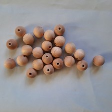 23 Pieces 20mm Natural Wood Beads Unfinished Round Ball Loose 3/4"