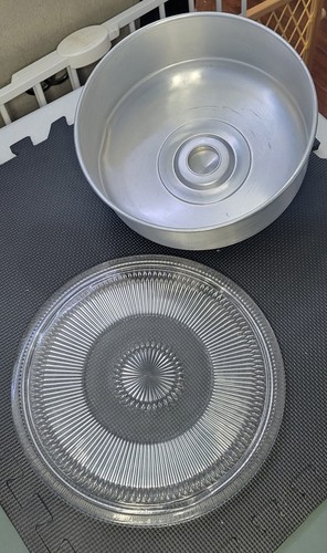Vintage KROMEX Aluminum Cake Saver Cover with Footed Glass Cake Plate – MCM - Picture 4 of 8