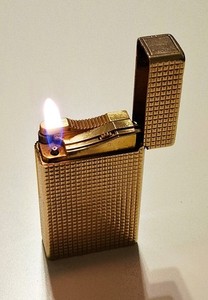 Vintage S.T. Dupont Ligne 1 Lighter: Gold-Plated Diamond Pattern, Made in France