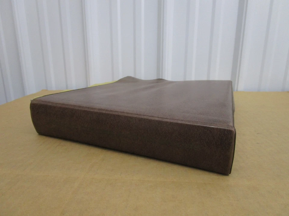 Pontiac 1971 color tela tapicería álbum concesionario Bonneville Firebird LeMans Foto 2 de 4