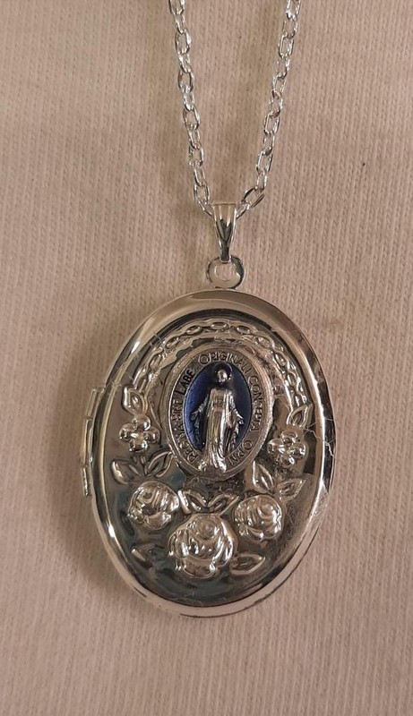 Lovely Blue Finish Miraculous Mary Medal Shiny Silvertone Oval Locket Necklace