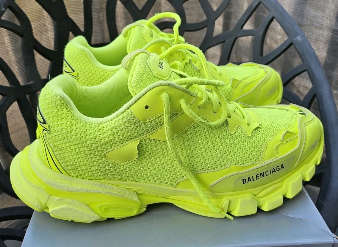 DDTバレンシアガ トラック ネオンイエロー BALENCIAGA 銀座店 バレンシアガ TRACK LED トラック トレーナー