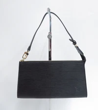 Authentic Louis Vuitton Epi Pochette Accessories Pouch Bag  S#47577