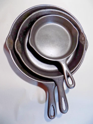 (3) FLAT Wagner 3,6,8 Cast Iron Skillets-Restored-No Spin-XLNT