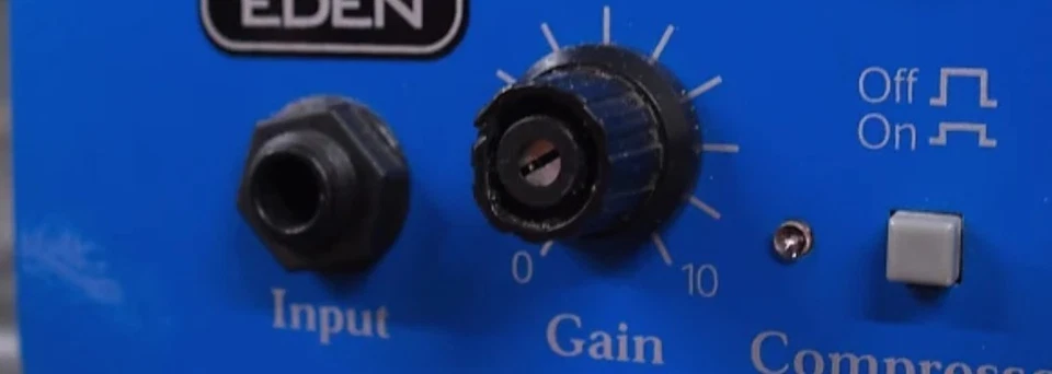 EDEN NEMESIS NA-320 BASS  GUITAR AMP - Image 3 of 4