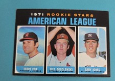 1971 Topps RC #559 Rookie Stars Terry Cox / Gary Jones BASEBALL Card 6E. rookie card picture