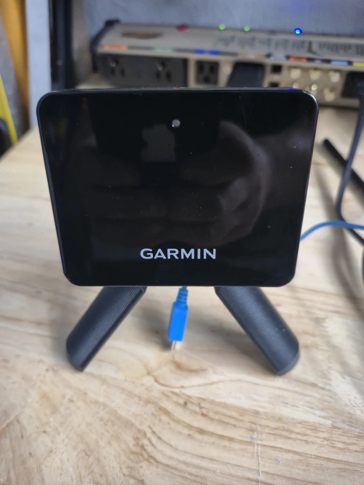 Garmin Approach R10 tragbarer Golf Launch Monitor Simulator mit Zubehör - Bild 2 von 4