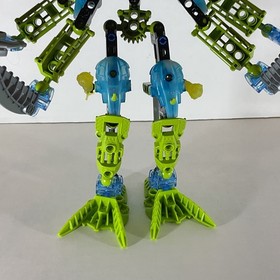LEGO Bionicle Warriors Nocturn 8935 Complete with 2 Trans-Yellow Rubber Squid