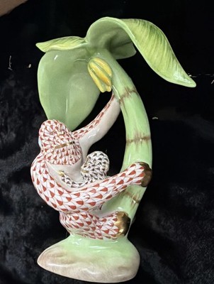 MINT HEREND Orangutan Pair Classic Kingdom Multi Fishnet Monkey Figurine 15227