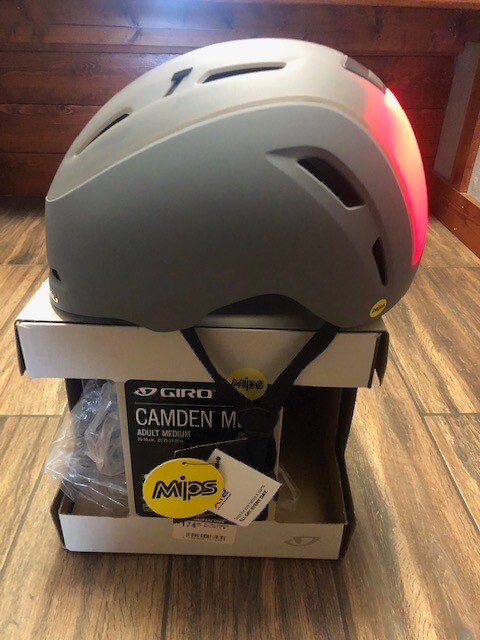 Giro Camden MIPS Illuminated Cycling Helmet Matte Titanium Medium