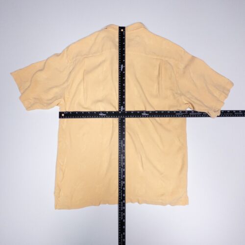 Camisa Tommy Bahama Para Hombres Bailarines de Hula Amarilla 100% Se Ajusta Como M Jacquard Campamento - Imagen 4 de 4