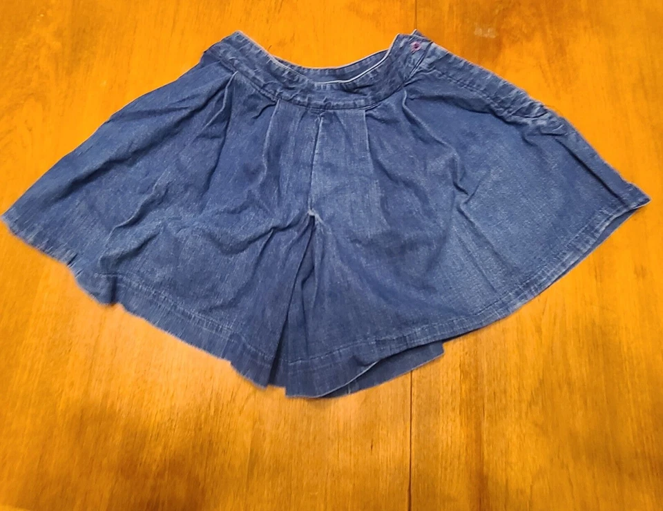 RARE Vintage Original 1980's Gloria Vanderbilt for Murjani Denim Skort size 11 - Image 2 of 4
