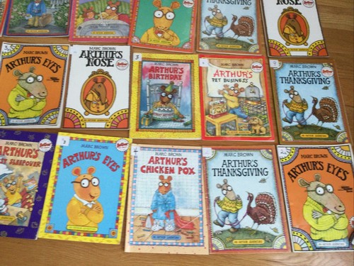 PBS Cartoon Storybooks Marc Brown ARTHUR Book Lot Bedtime 24 Story Picture Books - Picture 5 of 7
