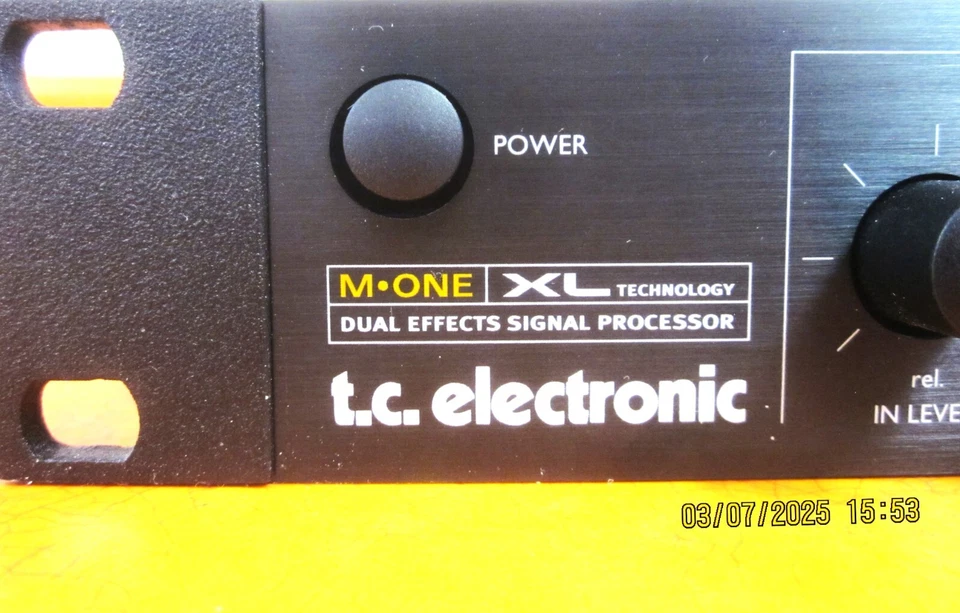 T.C. Electronic M-ONE XL Dual Effects Signal Processor - Image 3 of 4