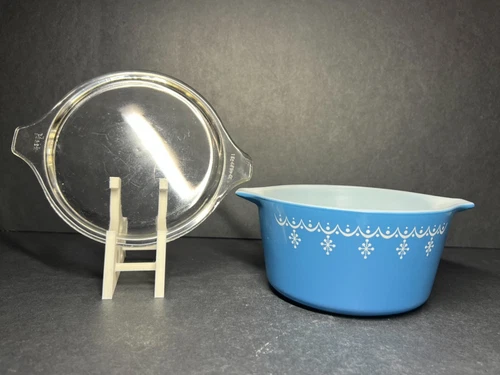Vintage PYREX “Snowflake Garland” Blue #473 1 Qt Cinderella Casserole Dish + Lid