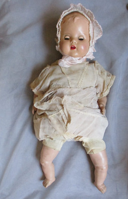 Vintage  unmarked transitional composition doll  19 '' rubber arms and legs 22''