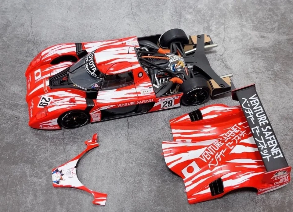 AUTOart 1/18 TOYOTA GT-ONE TS020 LEMANS 1998 #29 - Image 2 of 4