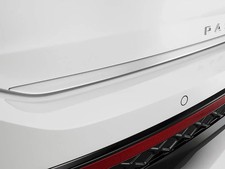 GENUINE NEW VW PASSAT ESTATE 24 on CHROME TAILGATE FINISHER STRIP TRIM 30071360