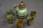frankoma pottery prairie green pitcher with Lid and 5 cups (READ).
