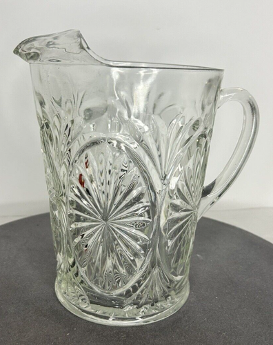 Vintage Anchor Hocking Medallion Clear 64 oz Glass Pitcher with Ice Lip 8" Tall - Picture 3 of 10