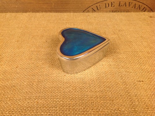 Decorative Blue enamel Heart shaped polished Aluminium Trinket pill box - Picture 3 of 15