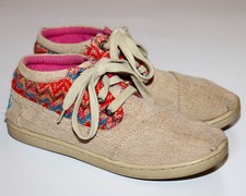 Girl's size 3 TOMS Desert Botas burlap canvas lace up ankle boots shoes oatmeal