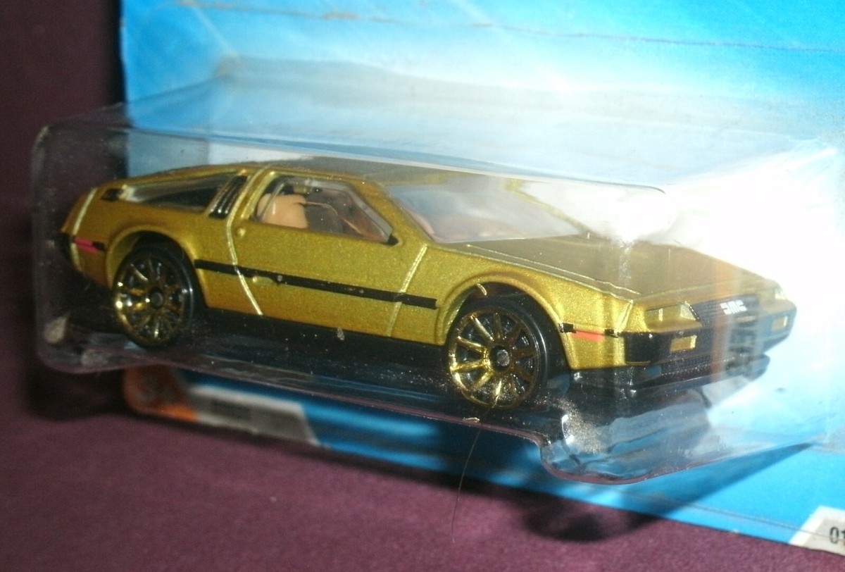 ◉1/64 DeLorean DMC-12 Ⅱ　 PARTIⅢ➕フィギュア2体 ◉1/64 DeLorean DMC-12 Ⅱ PARTIⅢ➕フィギュア2体 Amazon.co