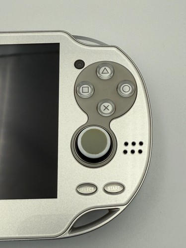 Sony PS Vita PCH-1000 PCH 1000 Console Silver w/16GB memory Very Rare - Mint - Picture 10 of 18