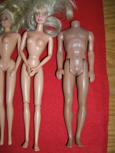 Lote de 6 muñecas Barbie y muñecas Ken Mattel varias de colección  - Imagen 4 de 12