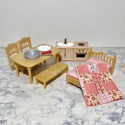 * Calico Critters Starter Home Accessories Kitchen Sink Chair Bench Table Bed