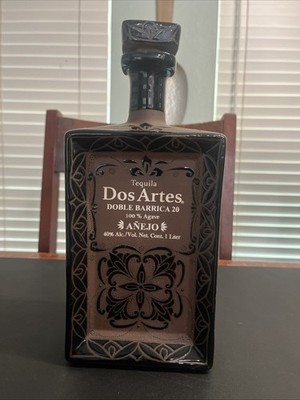 Empty Ceramic Bottle   Tequila Dos Artes Double Barrica 20 Anejo   1 Liter