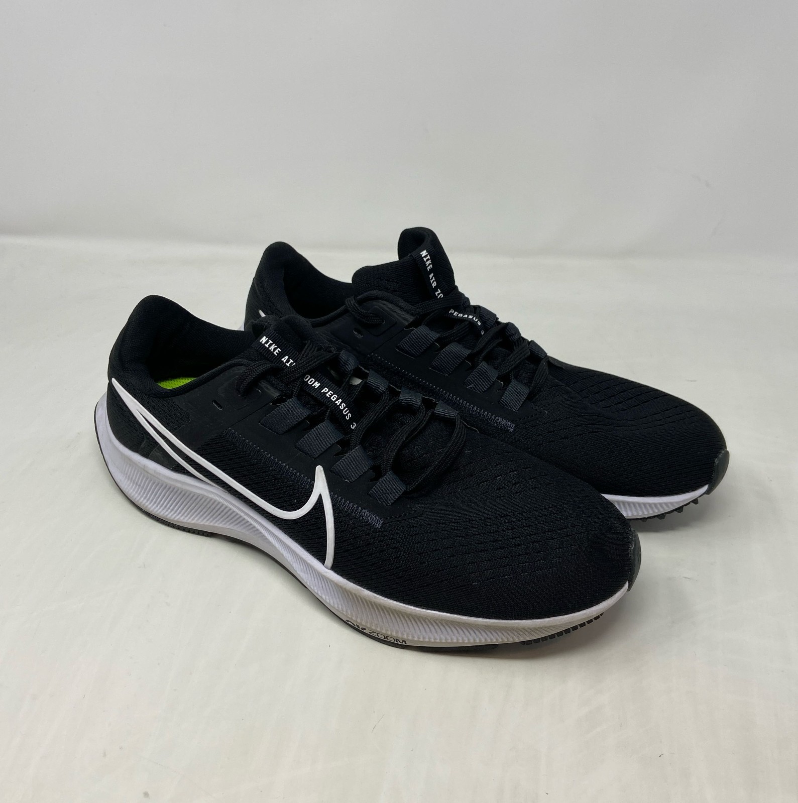 Nike Air Zoom Pegasus 38 Black/White Running Shoes CW7356-002 Size 7.5