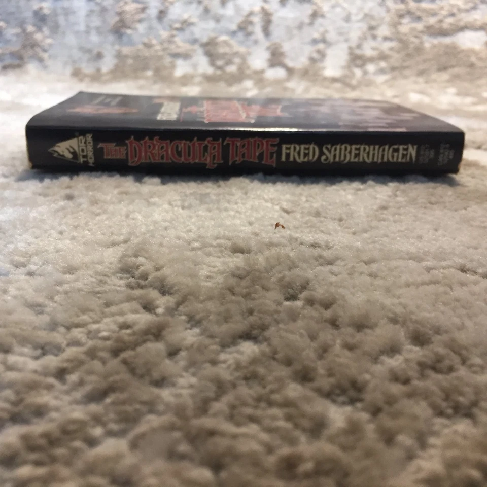 The Dracula Tape Fred Saberhagen 1989 TOR Vampire Gothic Horror Revisionist Book Foto 3 de 4