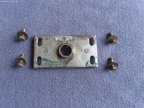 ALFA ROMEO 1972- On SPIDER Used Original HOOD CATCH PLATE with Hardware - Picture 5 of 7