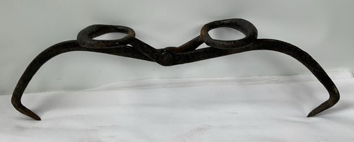 Antique Vintage Ice Block Hay Harvesting Holder Tong Grabs - Picture 3 of 4