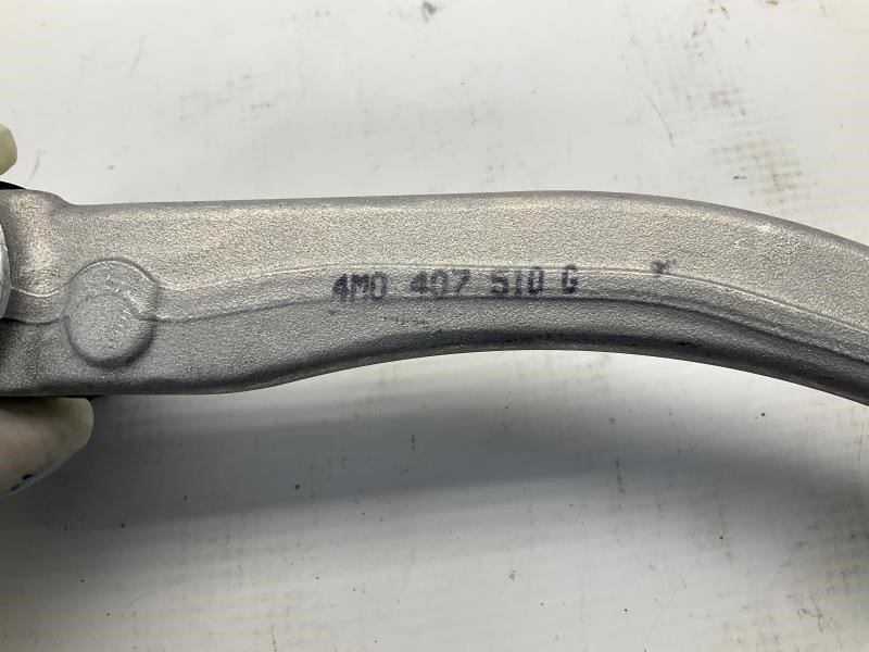 17-25 Bentley Bentayga Front Right Passenger Upper Rearward Control Arm Q