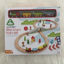 ELC WOODEN LITTLE TOWN TRAIN SET SUSTAINABLE WOOD BOXED 3+102cmx46cm
