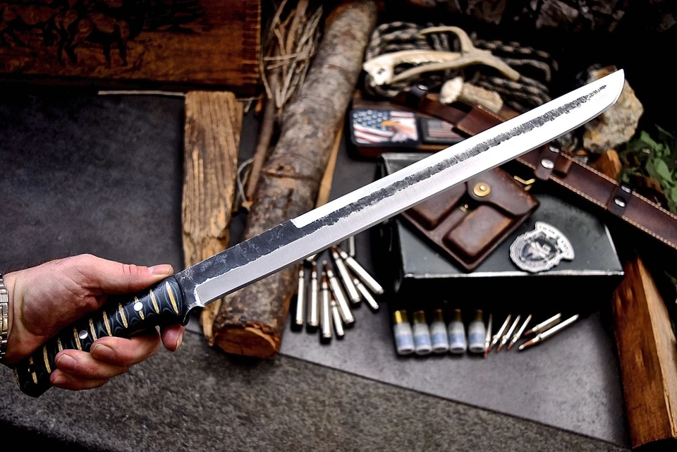 Cuchillo de caza CFK IPAK hecho a mano D2 personalizado TACHI espada japonesa Katana O-TANTO Foto 2 de 4