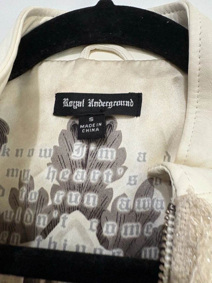 Chaqueta de cuero crema Royal Underground talla pequeña Foto 4 de 4