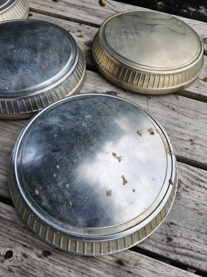 Ford Mustang Fairmont 1979-1984 perro plato pastel tapacubos juego original Foto 3 de 4