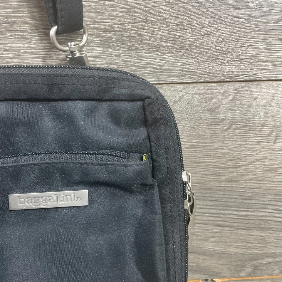Bolso Baggallini Negro Cartera Bolso de Viaje Portador Hombro aa20 Bolsillos Ligero Foto 3 de 4