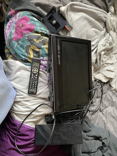 Bush 19” HD Ready Digital LCD TV With Built In DVD Player With Remote Control - Picture 1 of 6