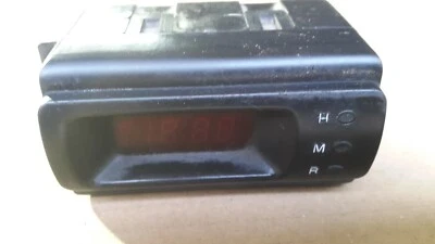 Hyundai Galloper II ✨ HQ 808560 Uhr Zeitmesser in der Konsole Console Blende✨ - Bild 1 von 4