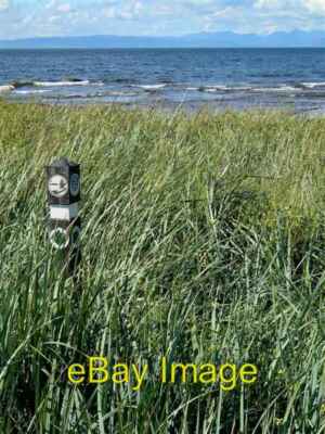 Foto 6x4 On The Ayrshire Coastal Path Dipple\/NS2002 One of the waymarke c2008