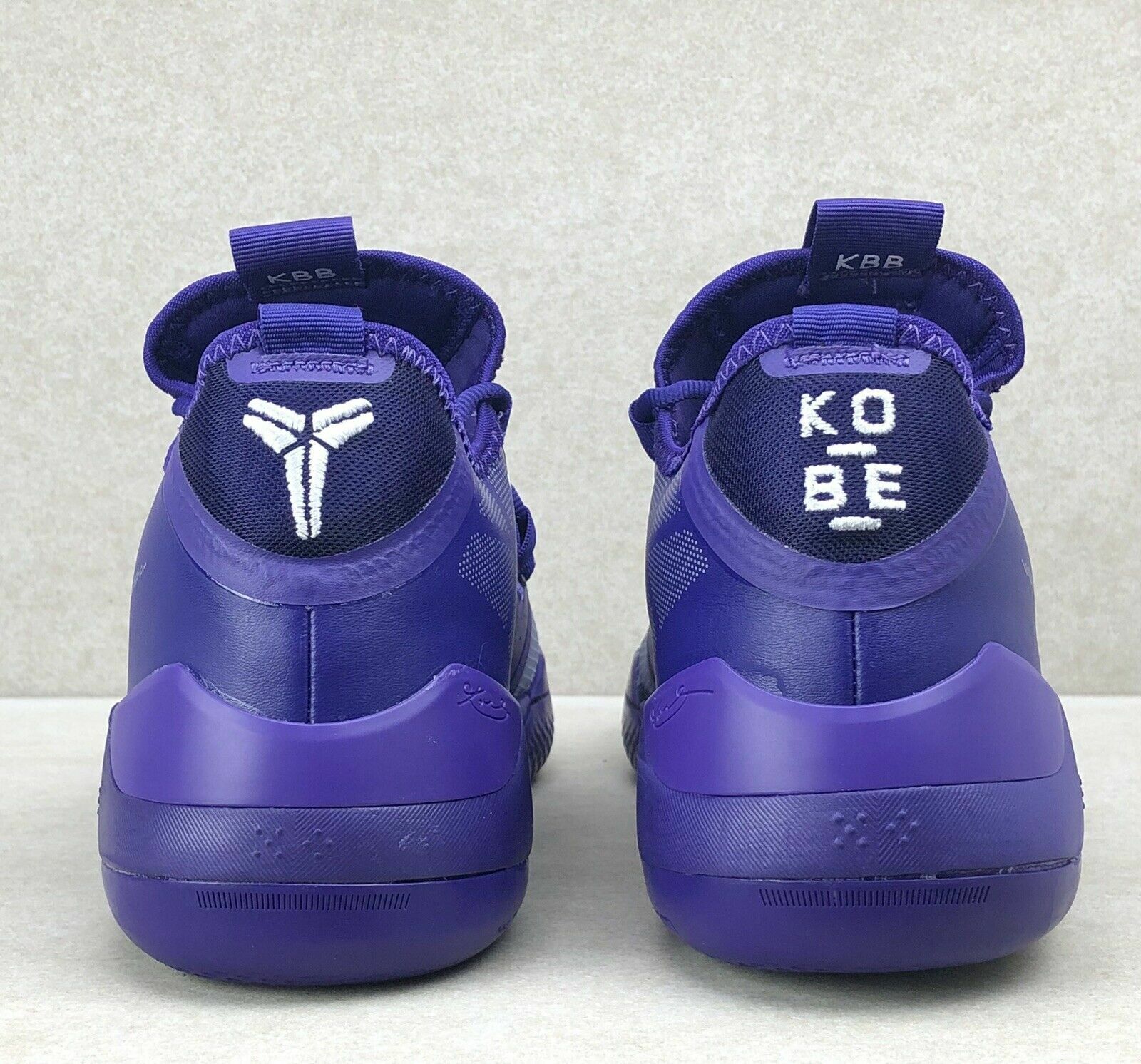 NIKE Kobe Bryant Throw Back L A LAKERS Purple Gold Sneakers Boys