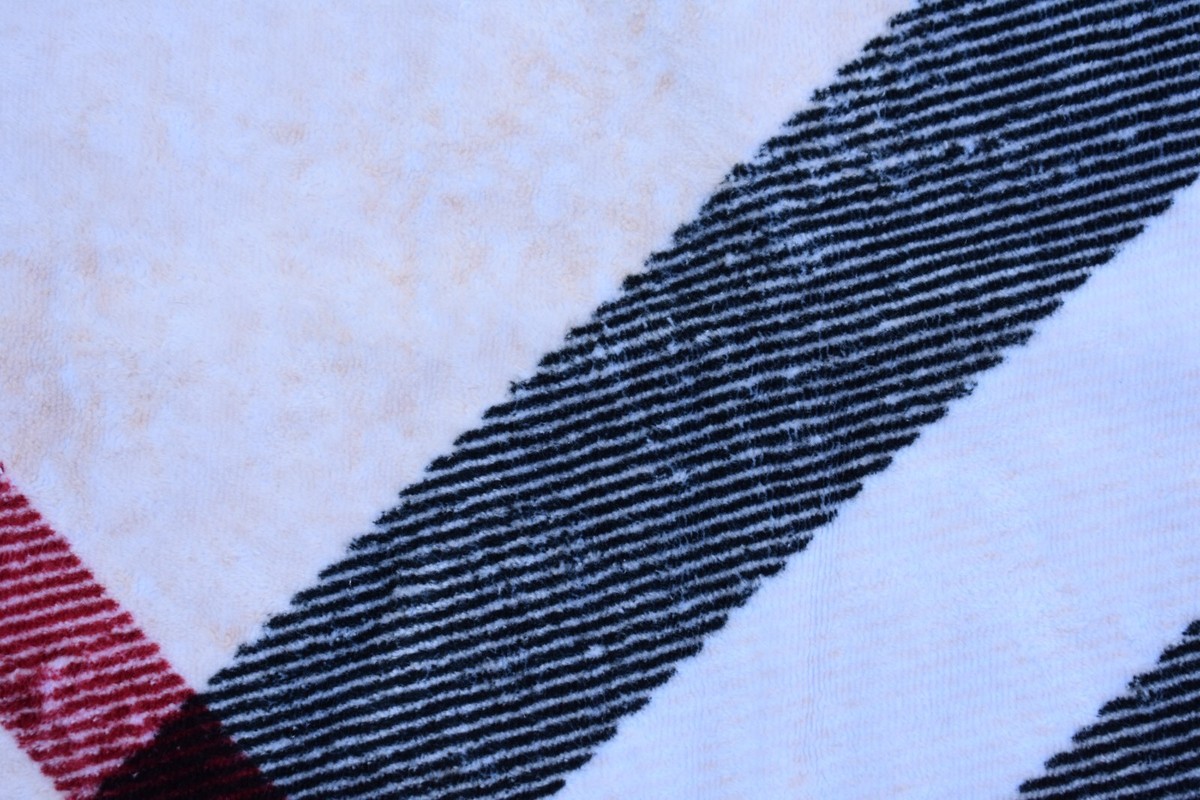 【BURBERRY】Check Cotton Towel ビーチタオル Check Cotton Towel in Sand | Burberry® Official