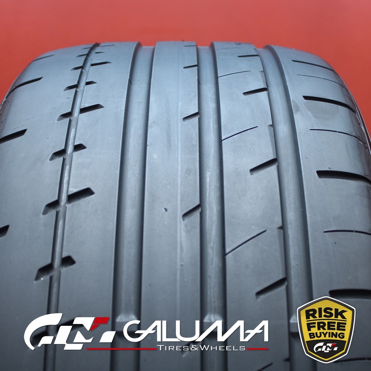 小物 v Yokohama Advan Apex V601 255/35R19 96Y XL