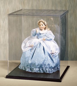 18 doll display case