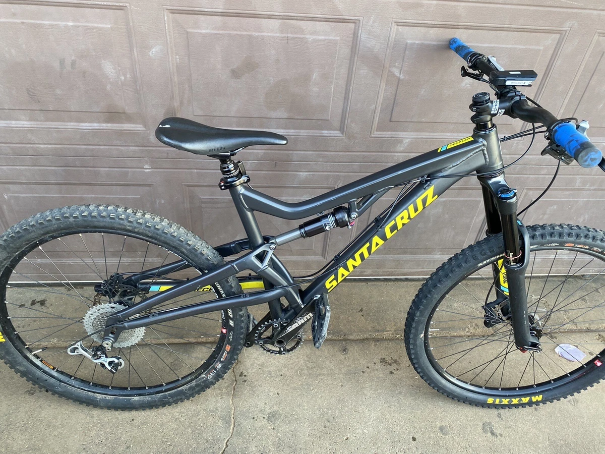 Used santa cheap cruz mountain bikes